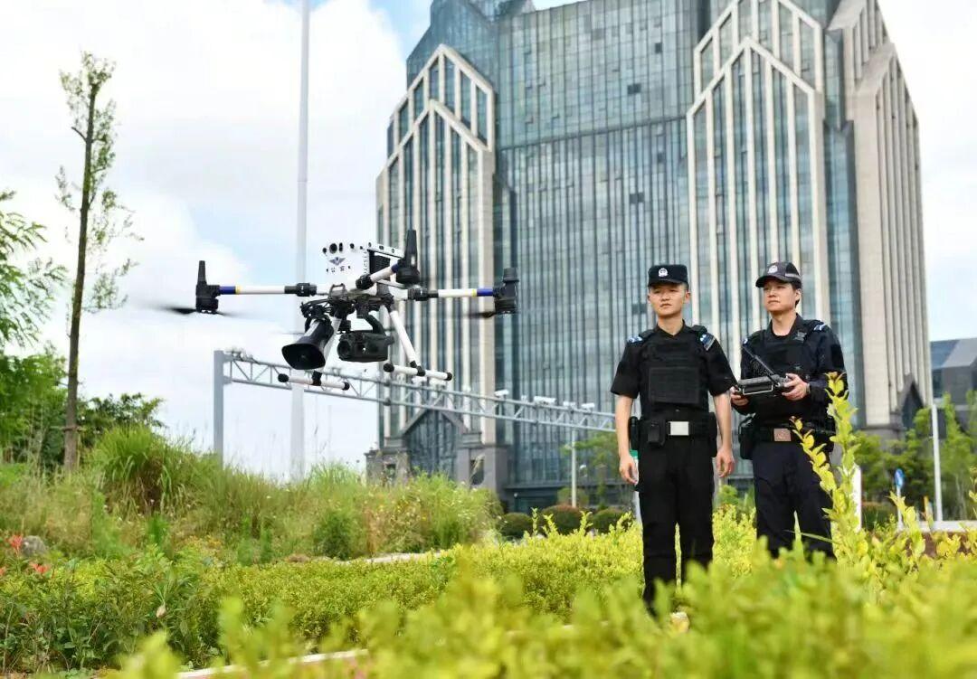 圖2無人機常態(tài)化巡邏現(xiàn)場.jpg