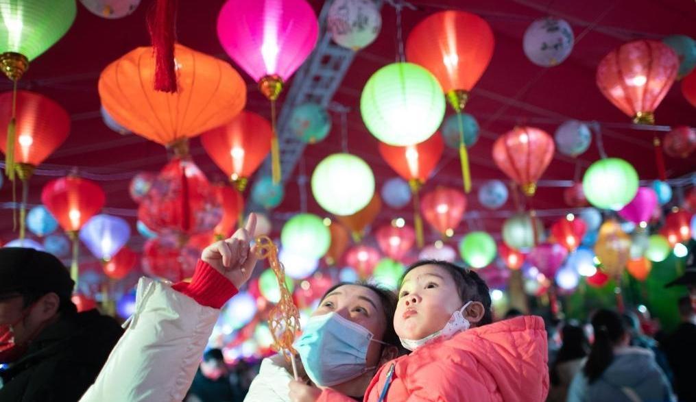 時光相冊丨我們的春節(jié)·張燈結(jié)彩慶元宵！
